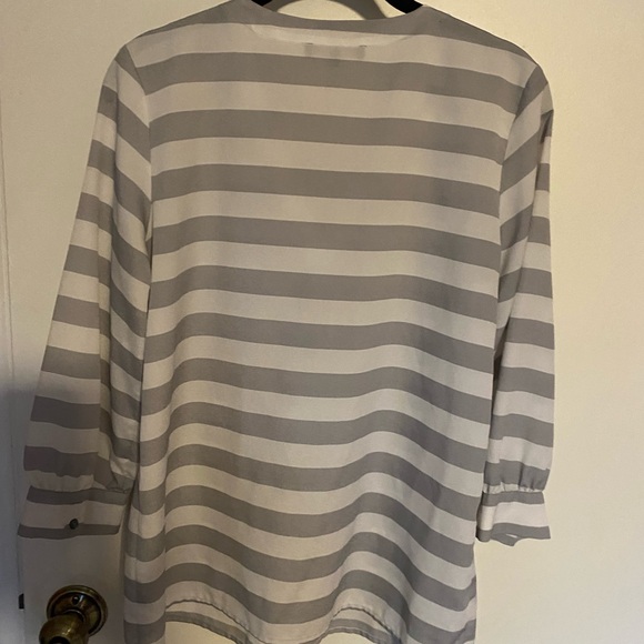 Violet & Claire Gray & White Striped Blouse - Picture 4 of 11